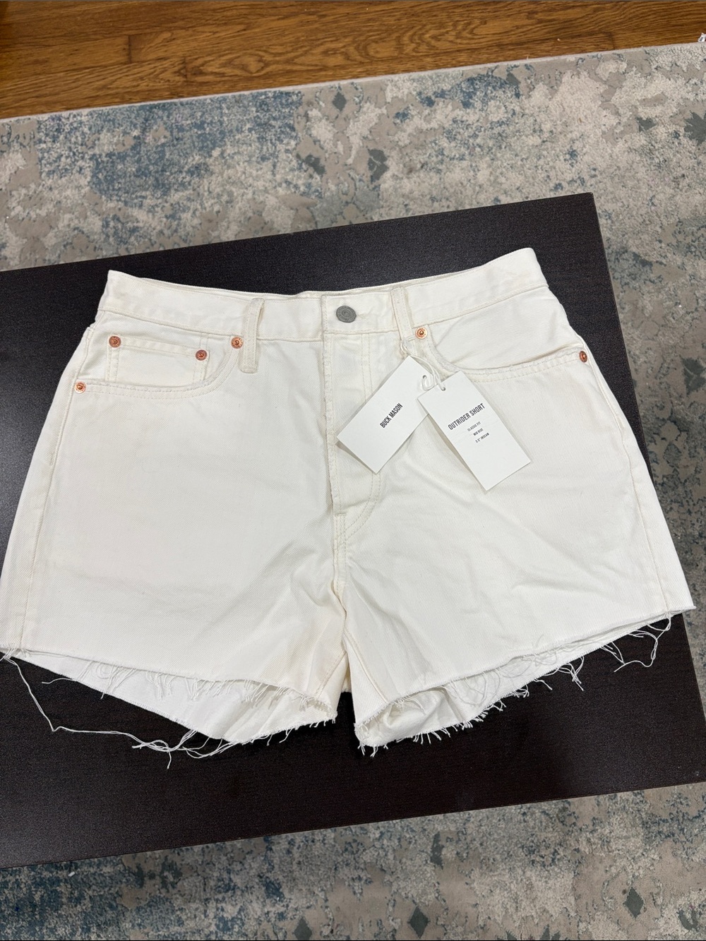 Buck Mason Women’s Outrider Shorts Vintage Natural Size 25 NWT